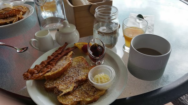 Dandelions Cafe by null