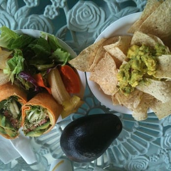 What's Shakin' - Aahvocado wrap and guacamole. - Breakfast & Brunch Near Me - Pepeekeo, Hawaii