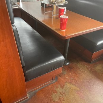 Me-n-Ed's Pizzeria - Pizza Near Me - Tulare, California Me-n-Ed's Pizzeria - Pizza Near Me - Tulare, California