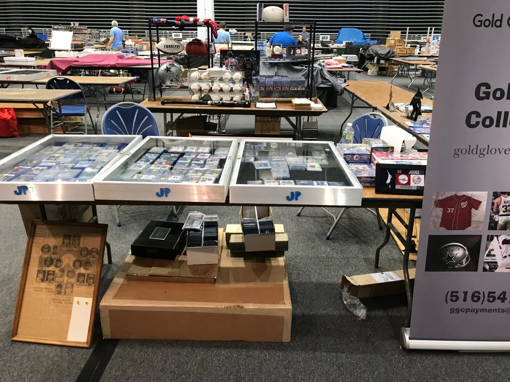 GOLD GLOVE COLLECTIBLES Updated September 2024 23 Wildflower Dr, Ridge, New York Hobby