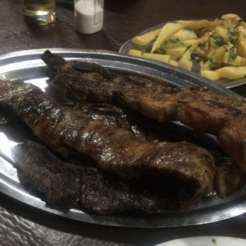 Lo de Mary - Bife de chorizo con papas a la provenzal - Argentine Near Me - Buenos Aires, C