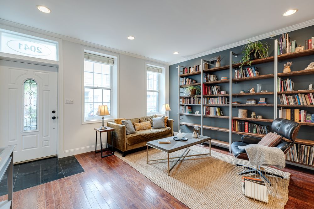 LISA VLIJTER BERKSHIRE HATHAWAY FOX & ROACH Updated May 2024