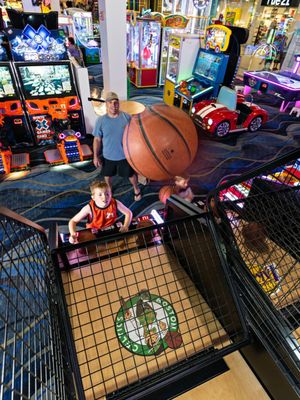 Ryan's Ten Pin Eatery & Arcade by null