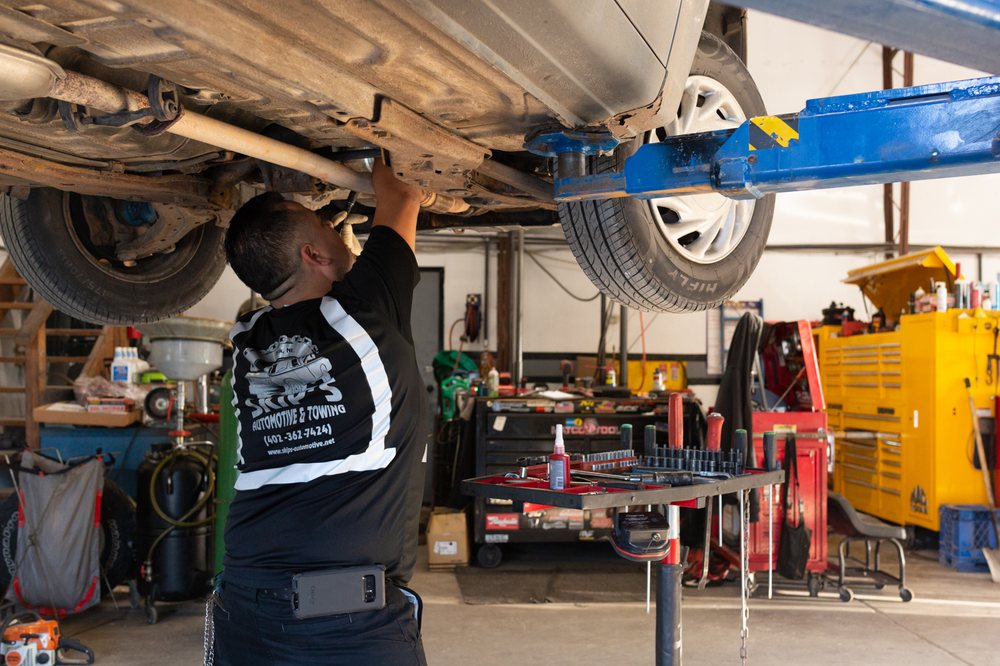 SKIP’S AUTOMOTIVE & TOWING Updated October 2024 12 Photos 711 S