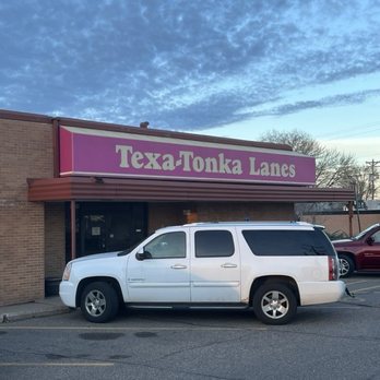 Texa-Tonka Lanes - Front entrance - Bowling Near Me - St.Louis Park, Minnesota Texa-Tonka Lanes - Front entrance - Bowling Near Me - St.Louis Park, Minnesota