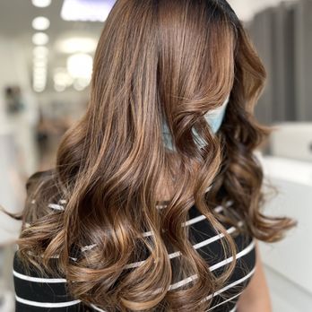 Davida Salon - Hair Extensions Near Me - New York, New York