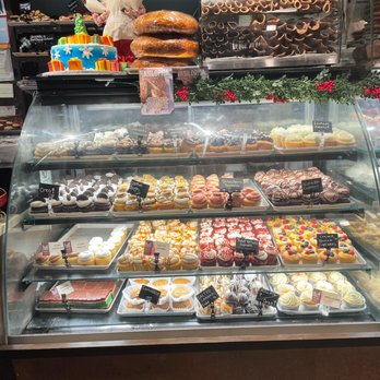 Mia's Bakery - Bakeries Near Me - Brooklyn, New York Mia's Bakery - Bakeries Near Me - Brooklyn, New York