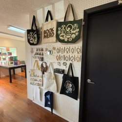 user provided Black Pearl Books photo