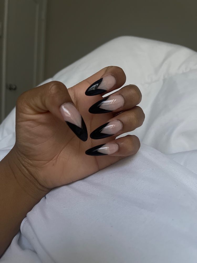 Lynda Nail Salon