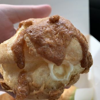 Beard Papa's - Honey butter with vanilla cream - Bakeries Near Me - Katy, Texas