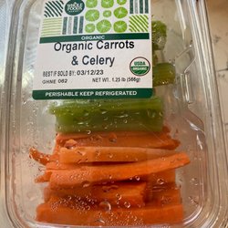 North Light Community Center - I'm almost sure these WEREN'T PROPERLY REFRIGERATED as the carrots and celery rotted not too long after I put them in my fridge!