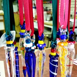 The Bristol Botanist - Blown glass on the tree.  #festive