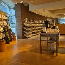 Crate & Barrel - Crate & Barrel, Richmond Heights