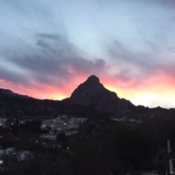 Grazalema Plaza - Atardeceres de colores...