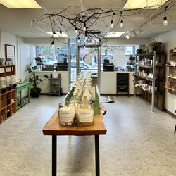 FILL - Beautiful clean store - love zero waste for so many household products. Epson salt, bath bombs, shampoo, conditioner, dish soap...