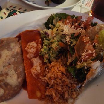 La Parrillada De Covina - My combo platter comprised of Tacos and Enchilada de Queso... - Mexican Near Me - Covina, California La Parrillada De Covina - My combo platter comprised of Tacos and Enchilada de Queso... - Mexican Near Me - Covina, California