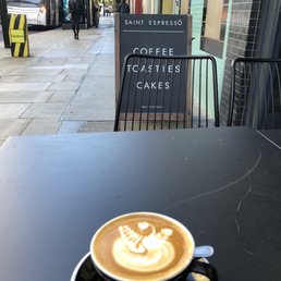 Wonderful cappuccino served. Right outside Baker Street. Nice and friendly staff.