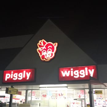 Piggly Wiggly - Store front - Grocery Near Me - New Bern, North Carolina