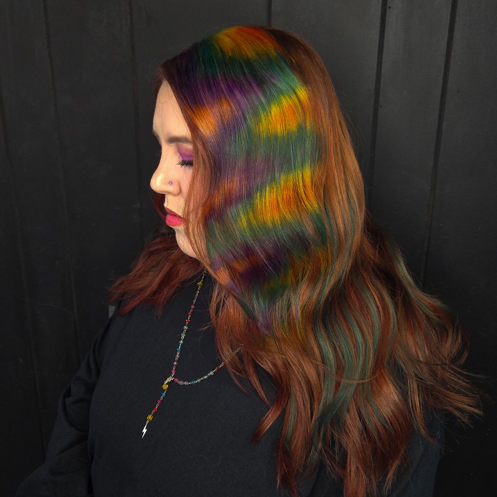 Kayla Gives Good Hair Logo