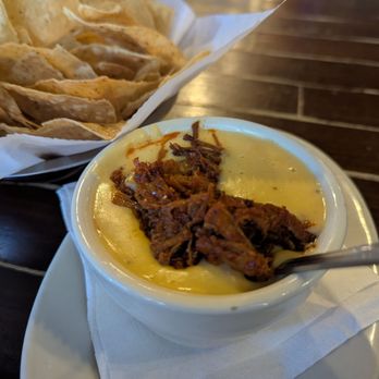 El Vecino - Brisket queso -excellent - Tex-Mex Near Me - Dallas, Texas El Vecino - Brisket queso -excellent - Tex-Mex Near Me - Dallas, Texas