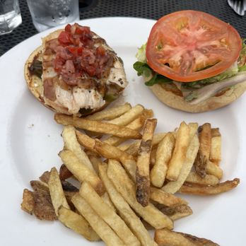 stickleback resturant - Chicken sandwich with fries - Salad Near Me - Sooke, British Columbia stickleback resturant - Chicken sandwich with fries - Salad Near Me - Sooke, British Columbia