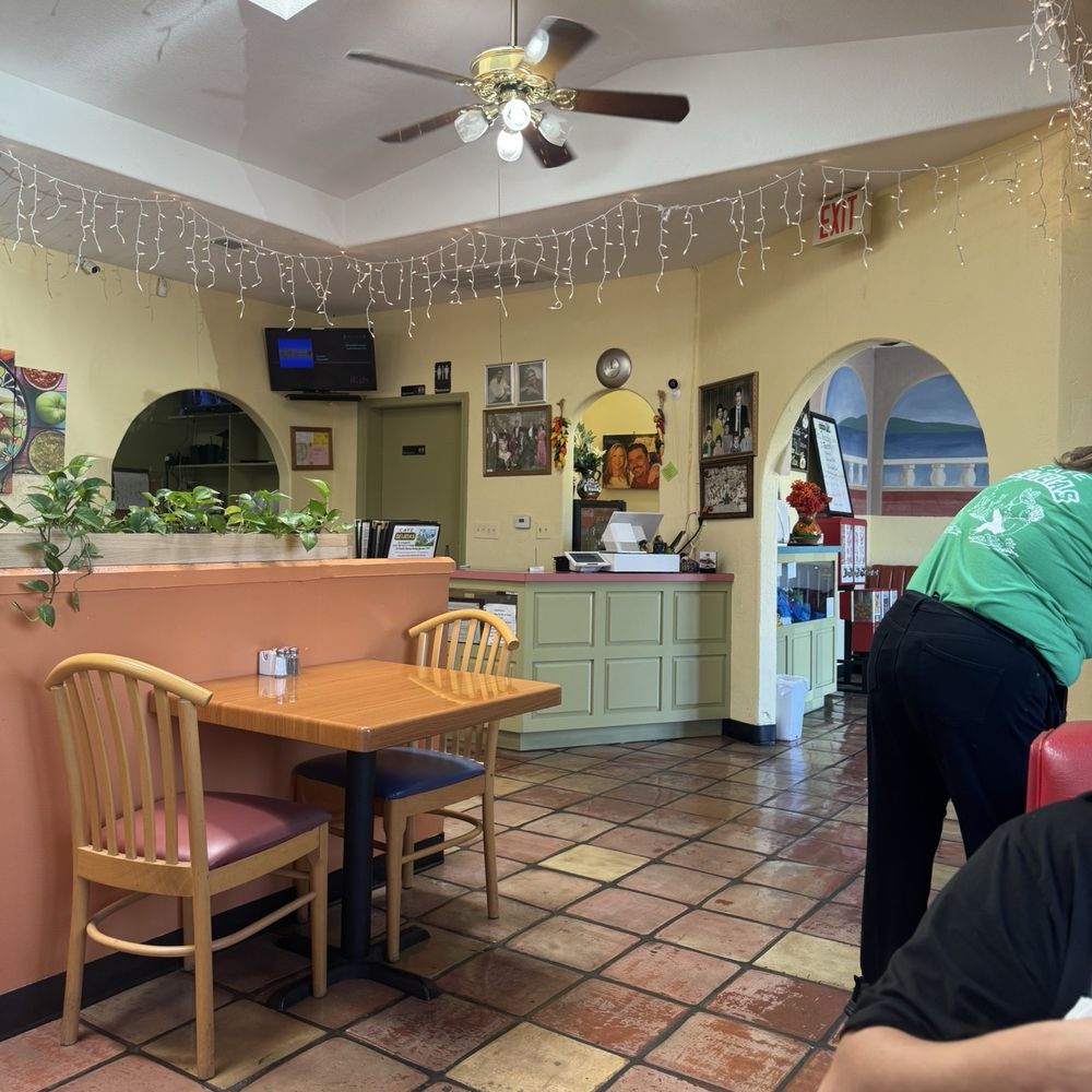 Cafe Delicias - Seating - Mexican Near Me - Roseville, California