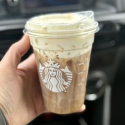 Starbucks - Toasted Coconut Cream Cold Brew - grande