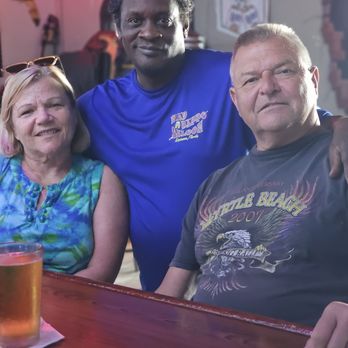 Mad Hippo Saloon - Chef James - Sports Bars Near Me - Kissimmee, Florida Mad Hippo Saloon - Chef James - Sports Bars Near Me - Kissimmee, Florida