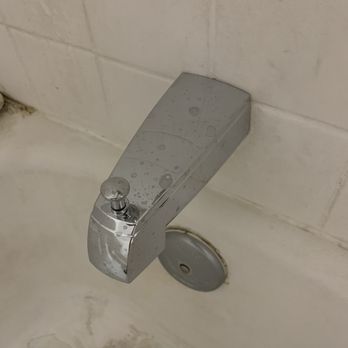 CJ Plumbing - NO CAULKING - Plumbing Near Me - Waipahu, Hawaii