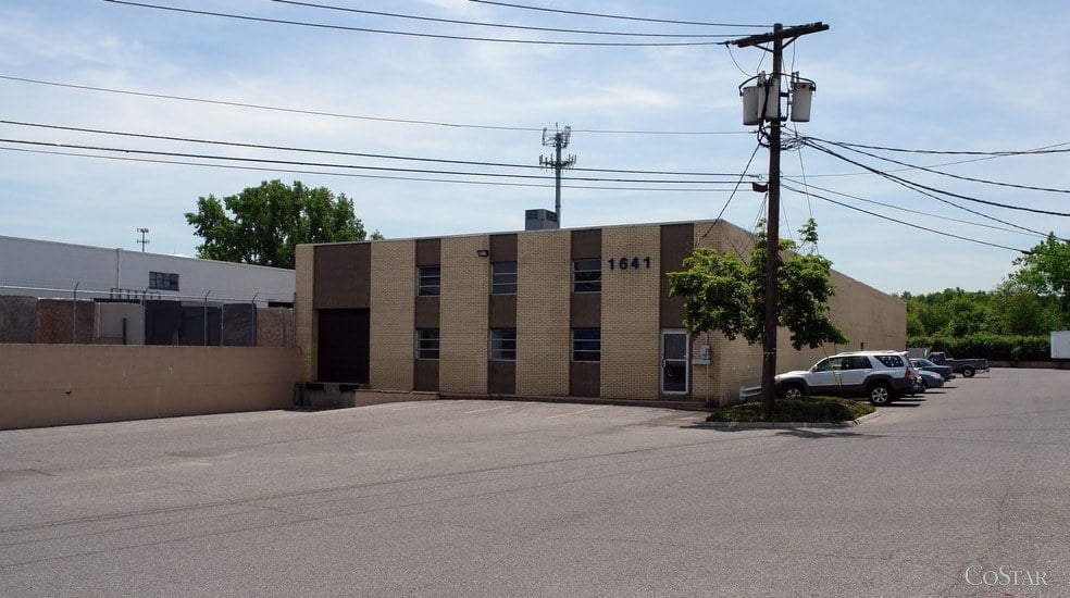 Slide of Weinstein Supply