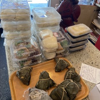 Nini Bakery - Zong zi, cabbage and pork buns - Bakeries Near Me - Rowland Heights, California