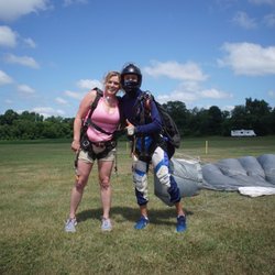 Connecticut Parachuting - Andrew Yin amazing instructor!