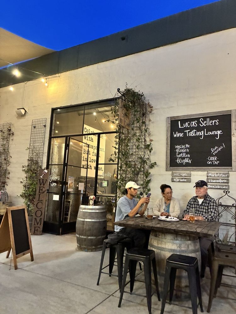 Lucas Sellers Wines Logo