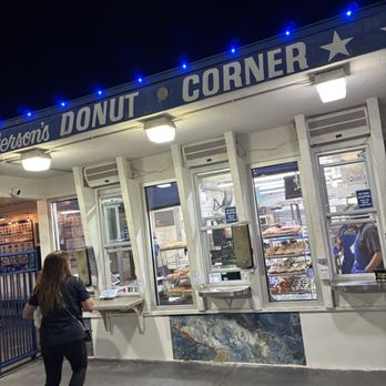 Peterson's Donut Corner - Donuts Near Me - Escondido, California Peterson's Donut Corner - Donuts Near Me - Escondido, California