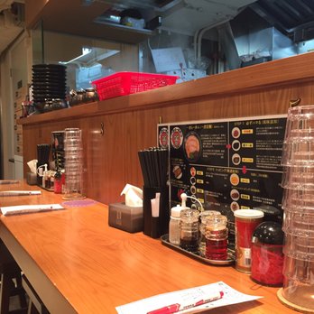 一虎拉麵 - Bar seating - Ramen Near Me - Hong Kong, HK
