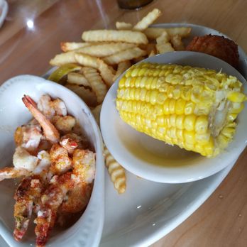 Schooner's Seafood House - Broiled shrimp lunch platter - Seafood Near Me - Saint Augustine, Florida
