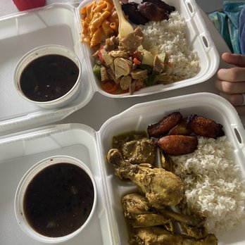 Brooks Restaurant And Bar - Conch, chicken curry, rice and peas, plantains - Caribbean Near Me - St. Thomas, Virgin Islands