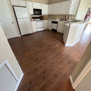 John Moore Flooring - Hickory Natural Perfection - Flooring Near Me - Sun City Center, Florida John Moore Flooring - Hickory Natural Perfection - Flooring Near Me - Sun City Center, Florida