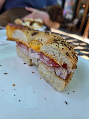 Café Parisien by null