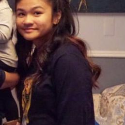 Her hair before the cut. It goes down to mid waist of not curled. Her hair before the cut. It goes down to mid waist of not curled.