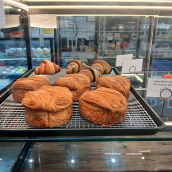 Cafe W Bakery and Desserts - Cafes Near Me - Flushing, New York Cafe W Bakery and Desserts - Cafes Near Me - Flushing, New York