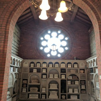Golders Green Crematorium - Funeral Services & Cemeteries Near Me - London, XGL