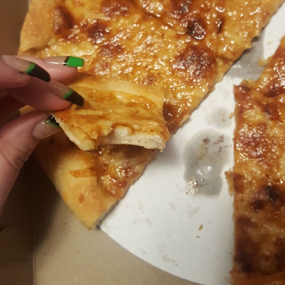 Garden Pizza - Really skimpy with the BBQ sauce here - Pizza Near Me - Milford, Massachusetts Garden Pizza - Really skimpy with the BBQ sauce here - Pizza Near Me - Milford, Massachusetts