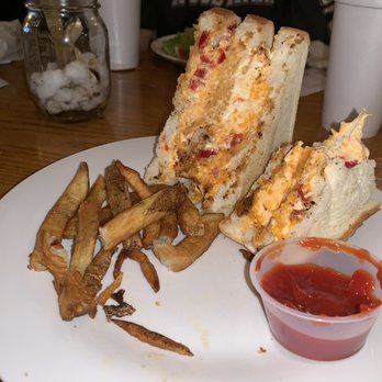 Cahawba House - Piemento Grilled Cheese - Southern Near Me - Montgomery, Alabama Cahawba House - Piemento Grilled Cheese - Southern Near Me - Montgomery, Alabama