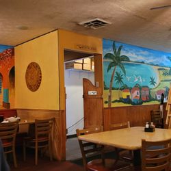 El Bracero - Dining area