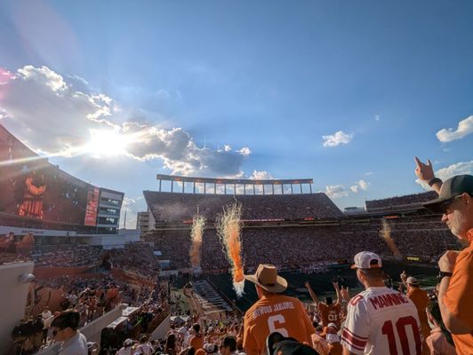 Darrell K Royal Texas Memorial Stadium by null