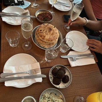 12 Chairs - Pita with 4 dips - Middle Eastern Near Me - New York, New York