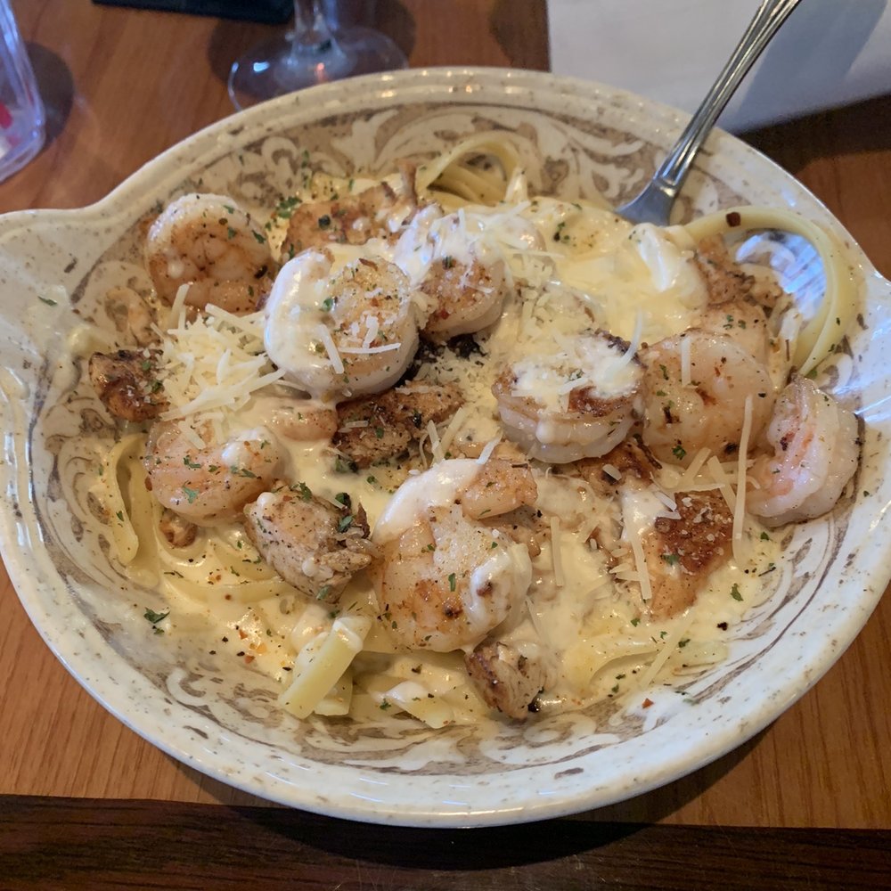 Romeo's Italian Kitchen - Chicken Alfredo with Shrimp. - Italian Near Me - Missoula, Montana Romeo's Italian Kitchen - Chicken Alfredo with Shrimp. - Italian Near Me - Missoula, Montana