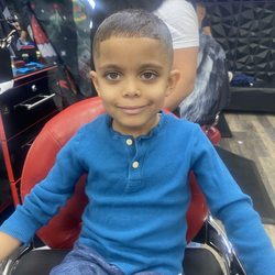 Master Cutz Barber Shop - 10/10 recommend- Michael was his barber. We're definitely coming back!