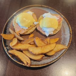 Canadian eggs Benedict